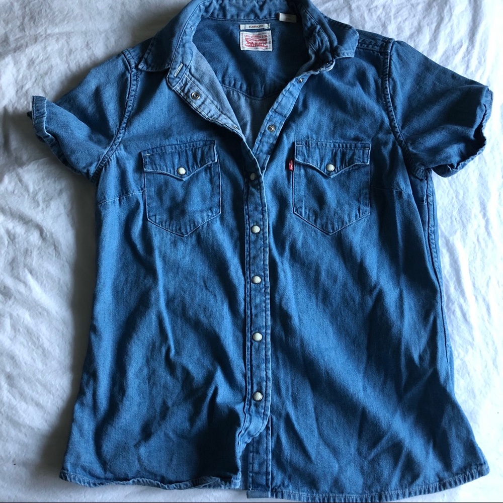 Levis short sleeved button up